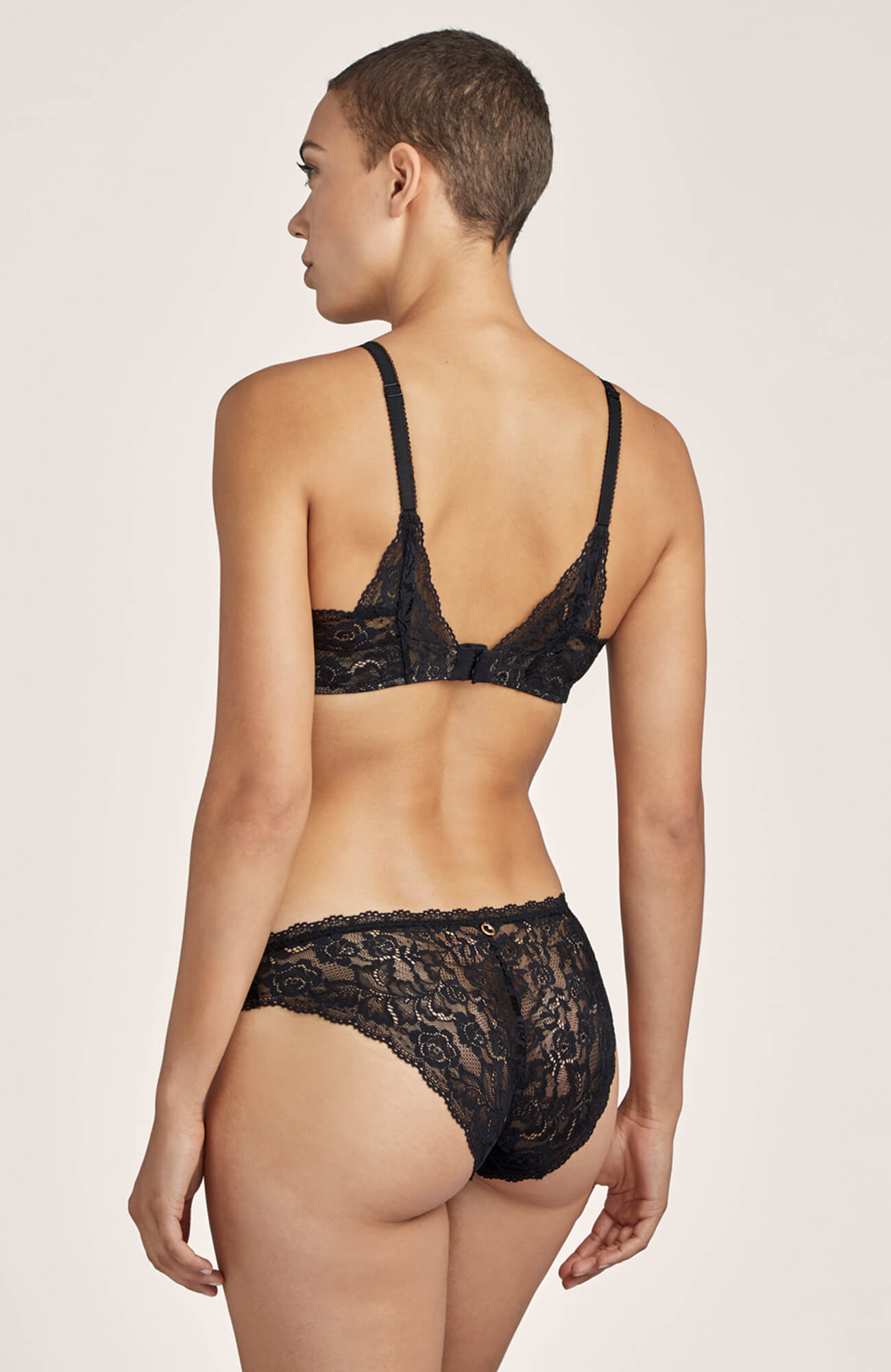 Бюстгальтер пуш-ап на косточках Бренд  Изображение 3