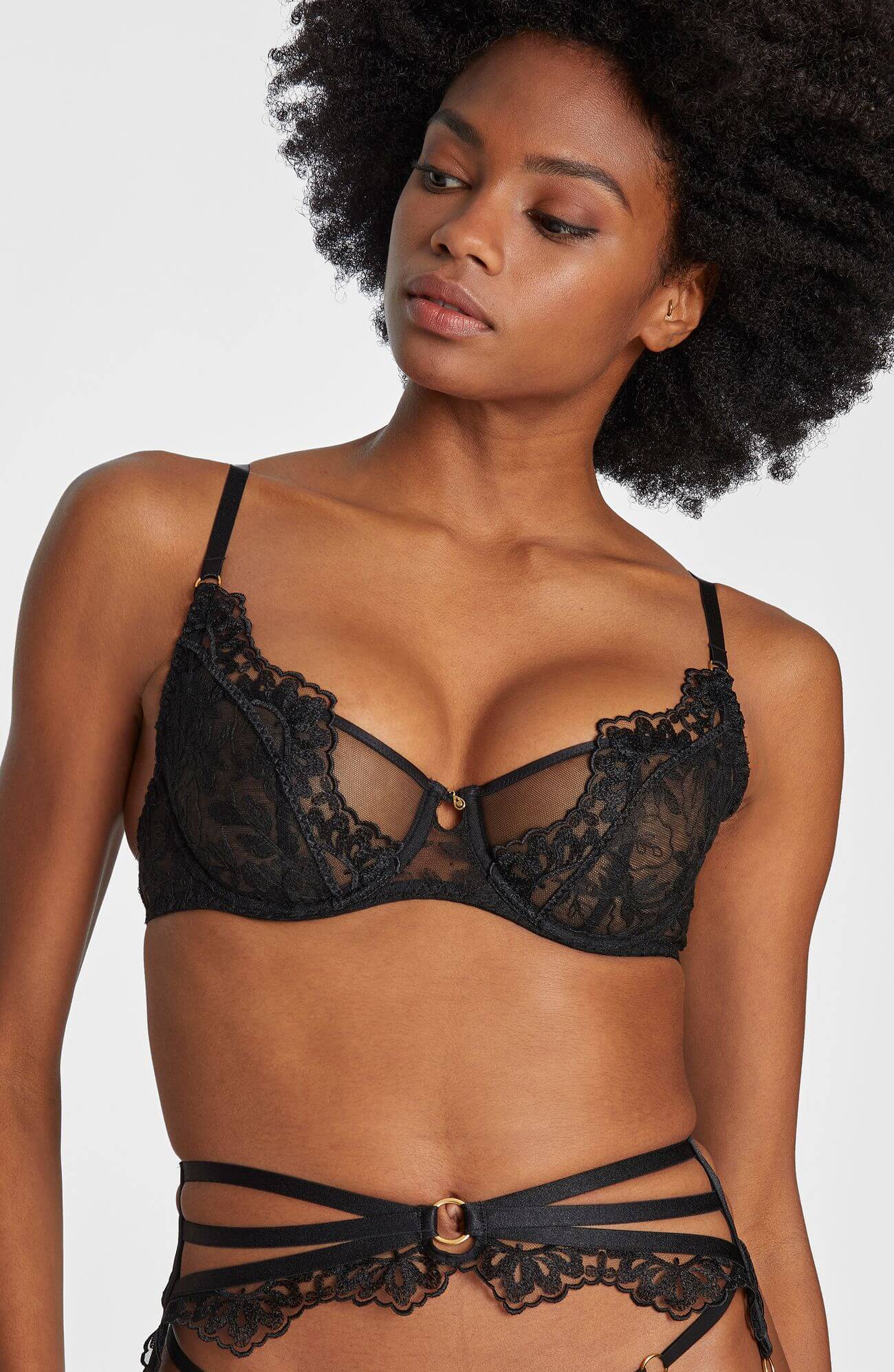 Бюстгальтер балконет с кружевом Бренд 