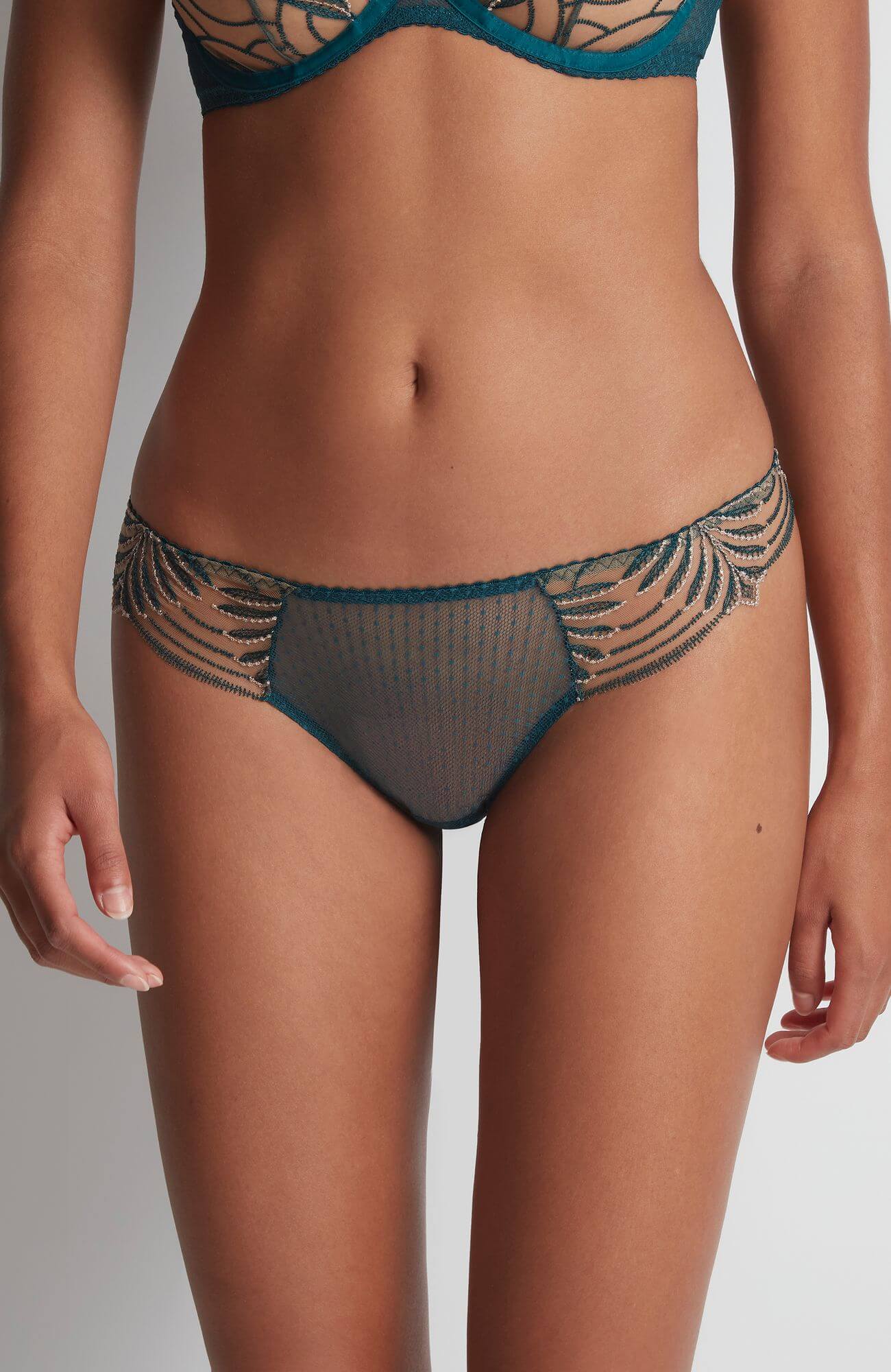 Трусы слипы с вышивкой Бренд 