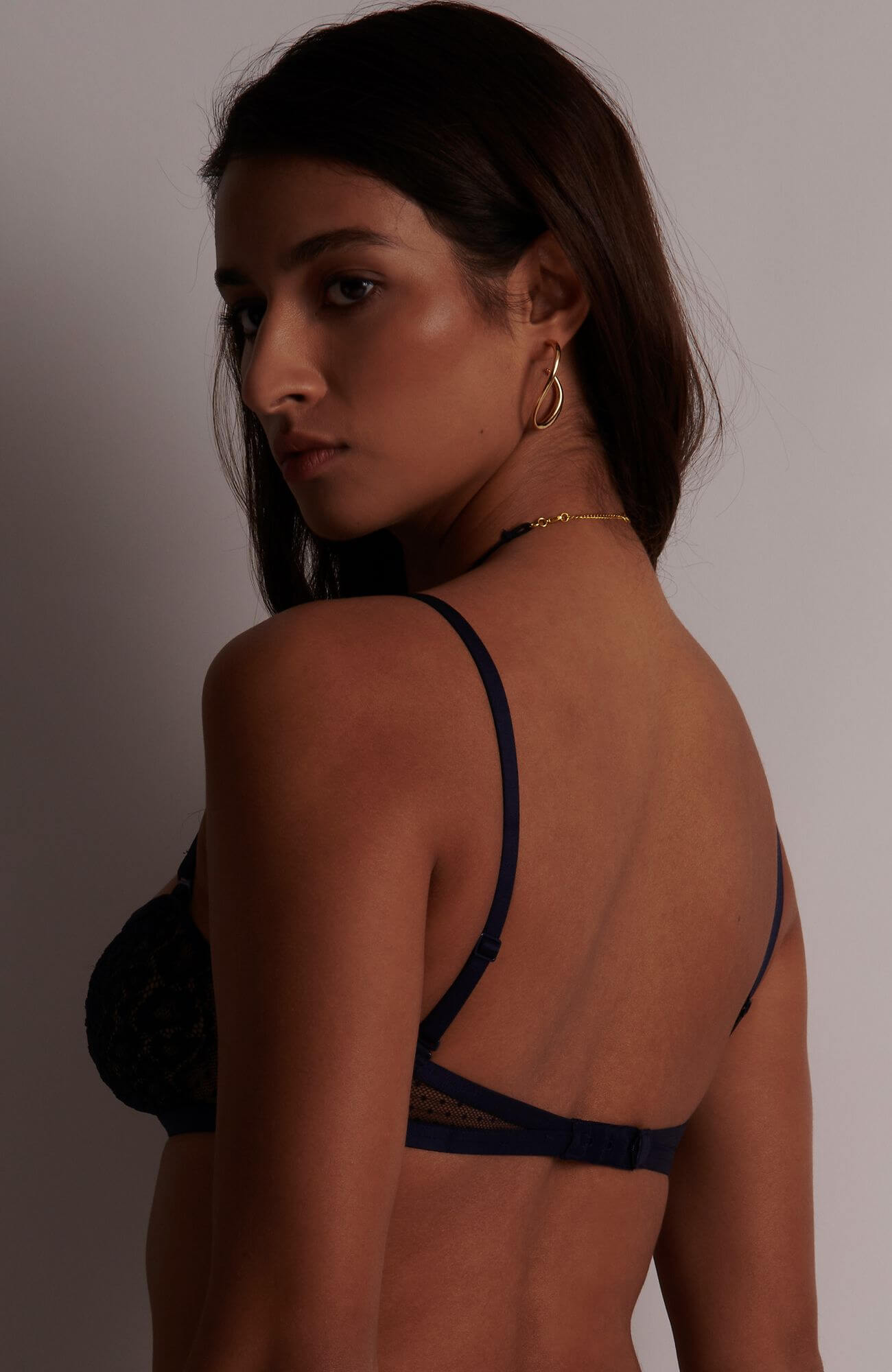 Бюстгальтер бандо с мягкими чашками Бренд  Изображение 3