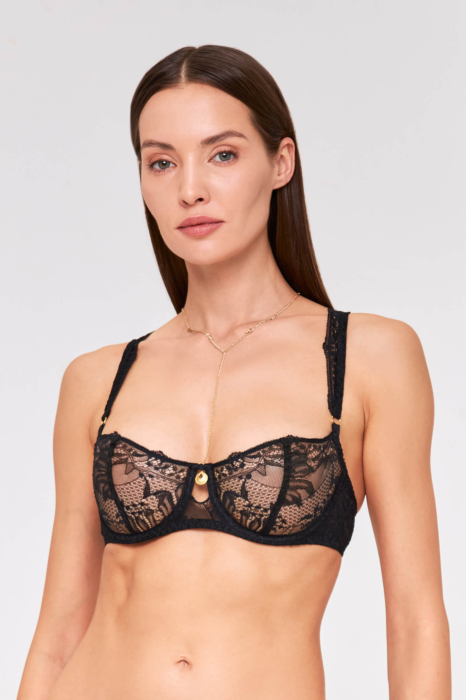 Бюстгальтер с мягкими чашками на косточках Бренд 