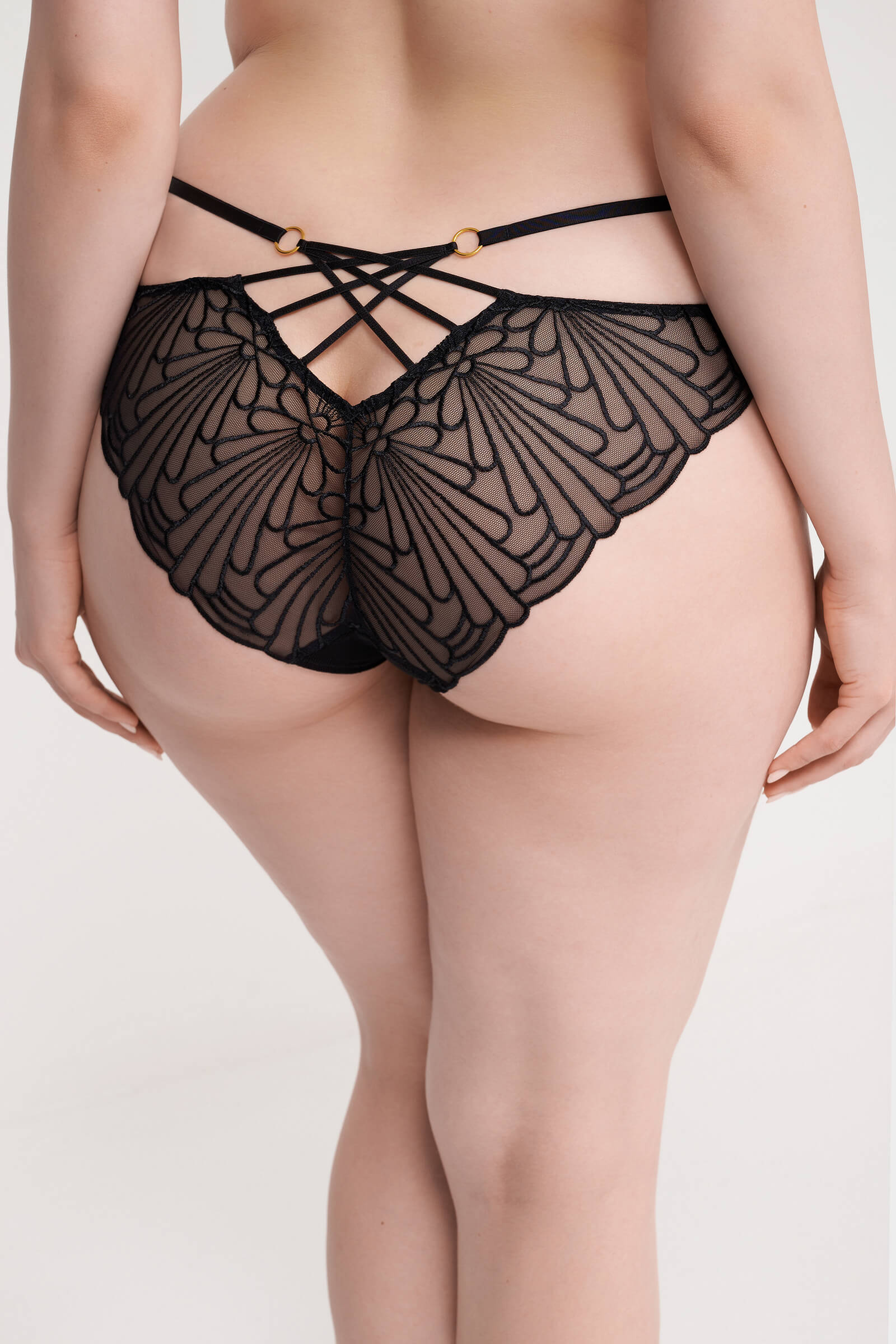 Трусы бразилиана с вышивкой Бренд  Изображение 3