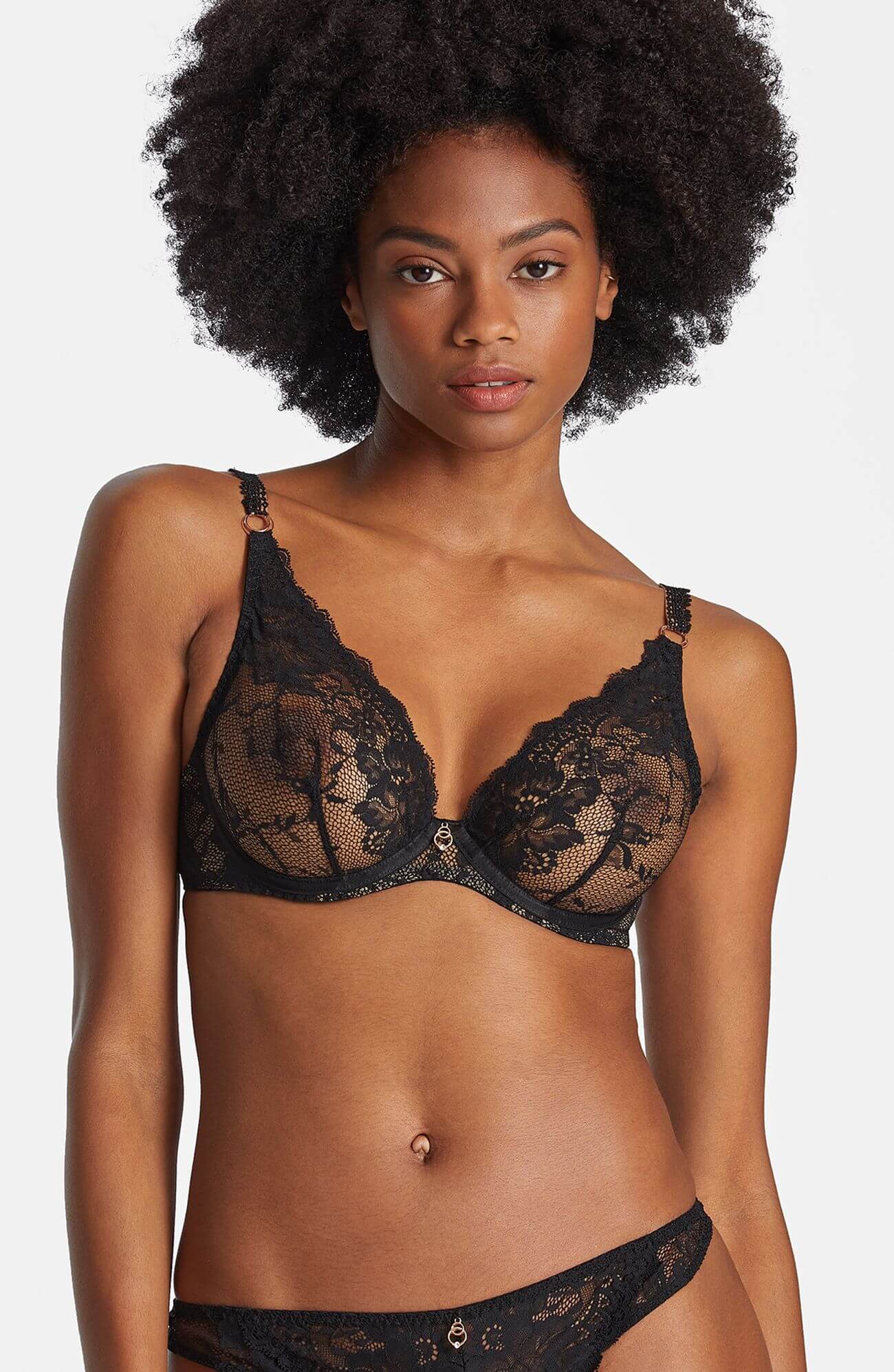 Бюстгальтер с мягкими чашками на косточках Бренд 