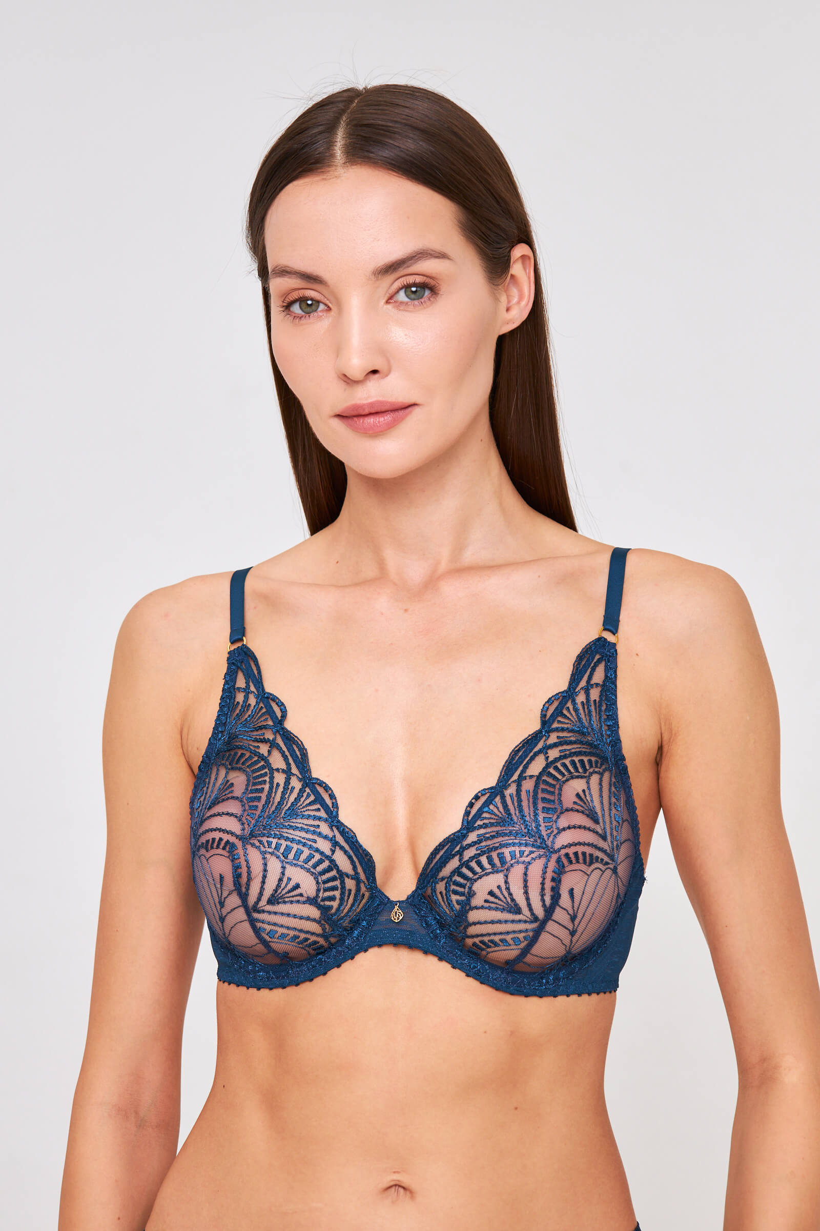 Бюстгальтер на косточках с вышивкой Бренд 