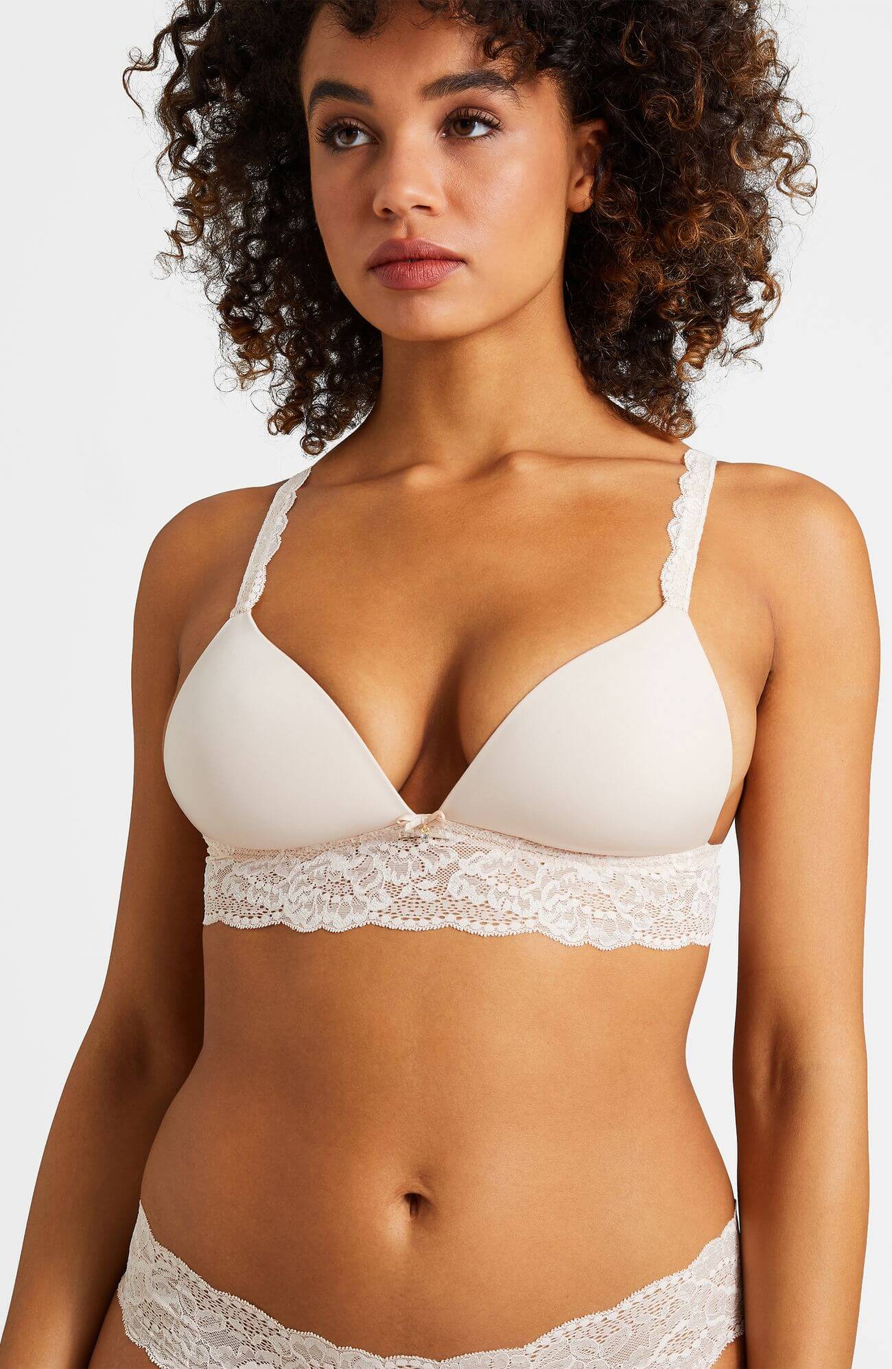 Бюстгальтер с кружевным поясом Бренд 