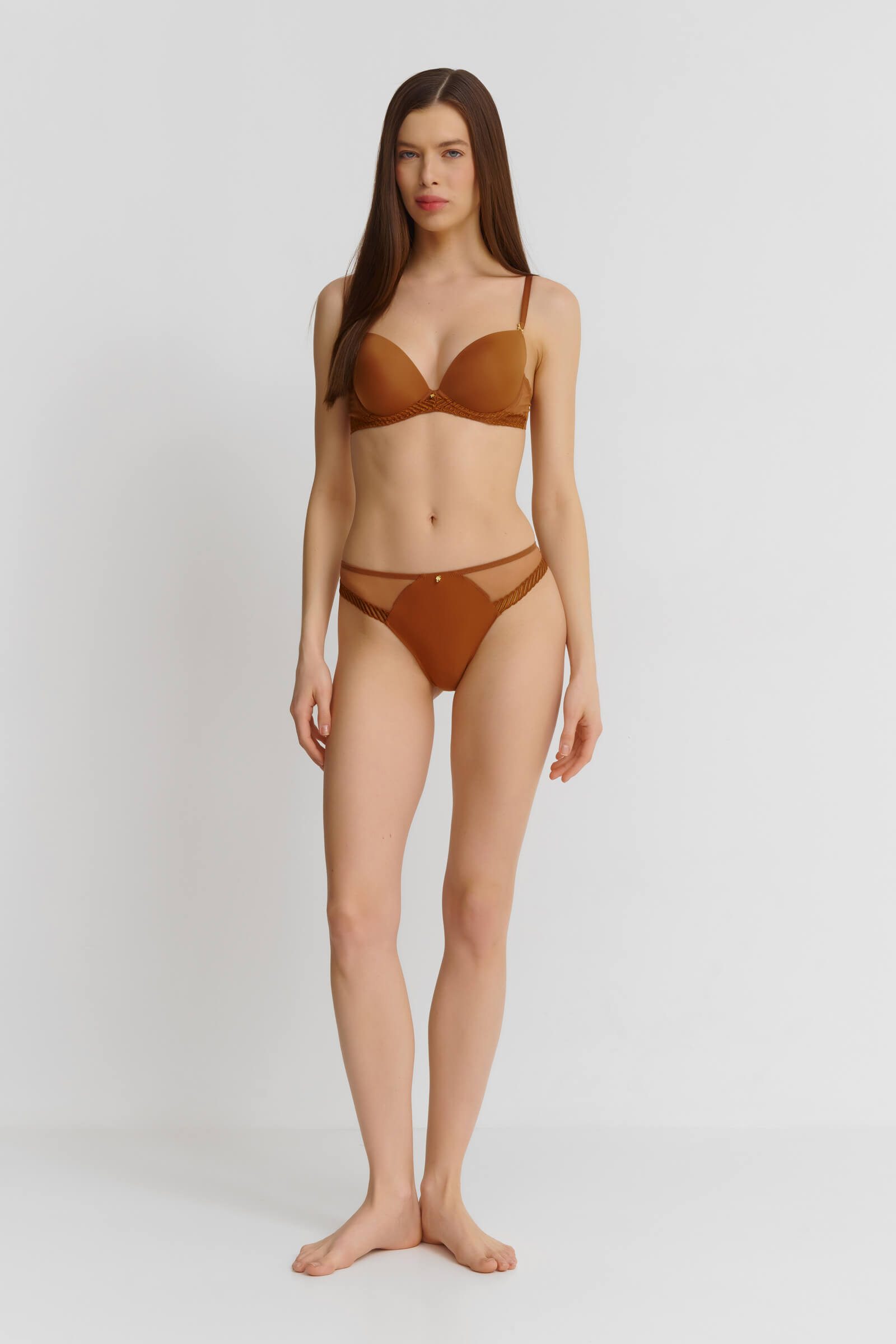 Бесшовные трусы слипы с вышивкой Бренд  Изображение 4