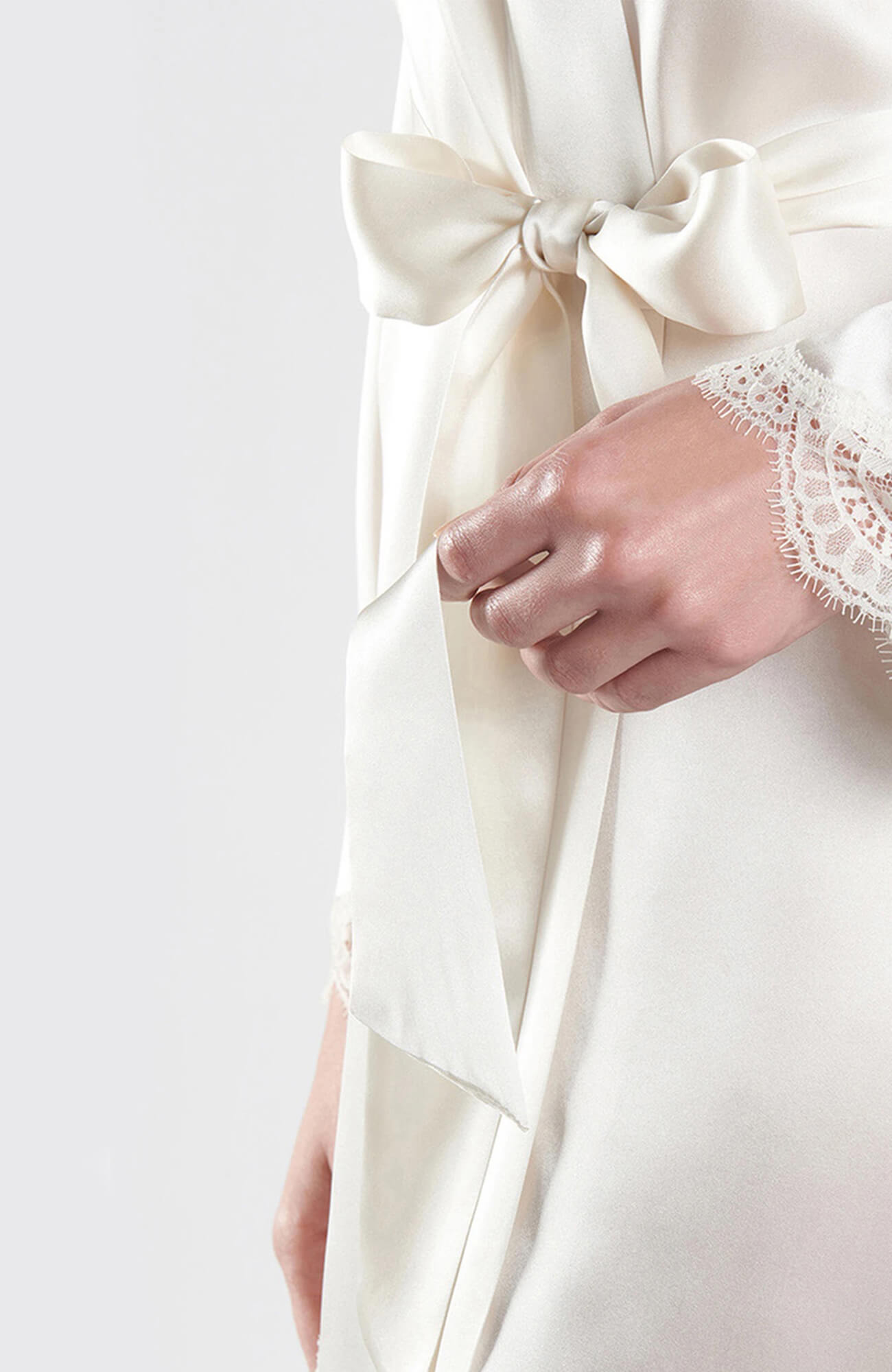 Шелковый халат с длинным рукавом Бренд  Изображение 4