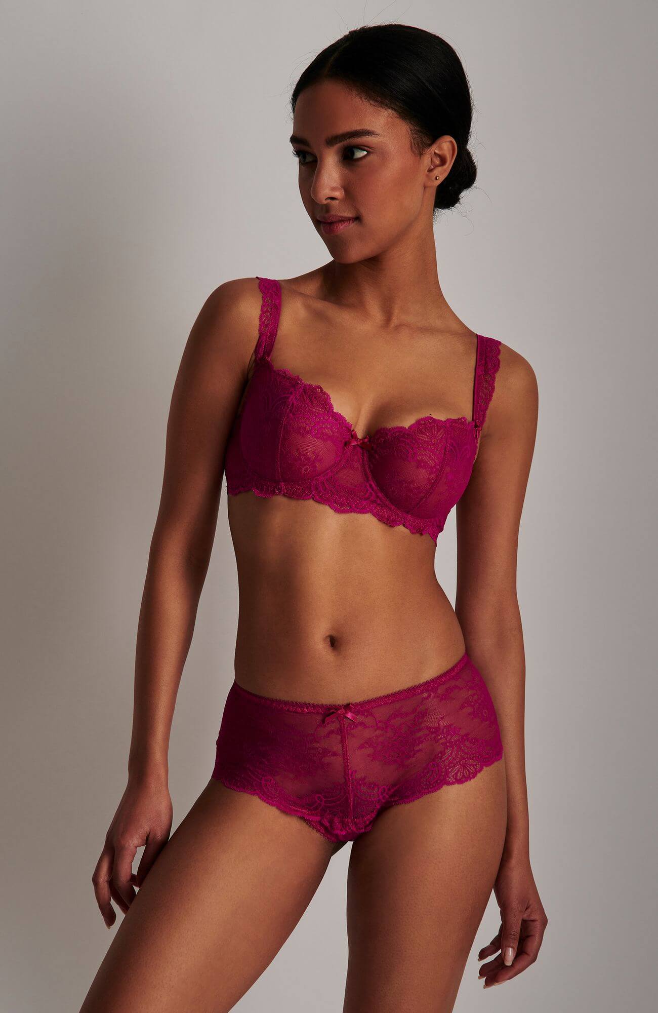 Бюстгальтер с полукруглыми чашками на косточках Бренд  Изображение 5