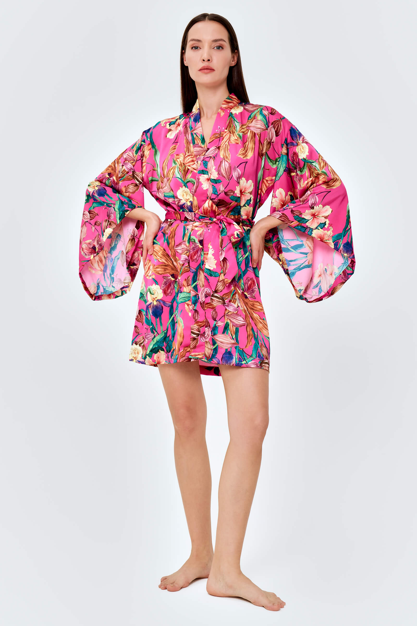 Короткий халат с поясом Бренд  Изображение 4