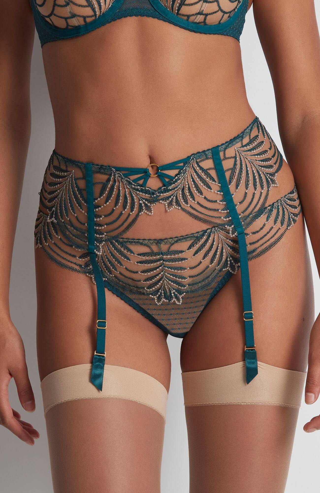 Пояс для чулок с вышивкой Бренд 