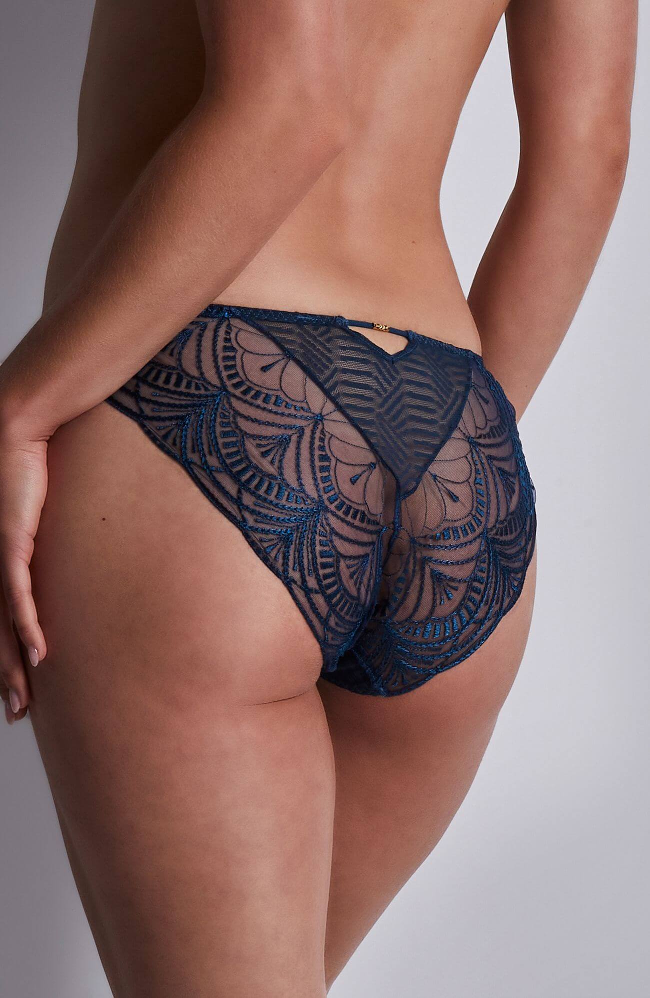 Трусы слипы с вышивкой Бренд  Изображение 3