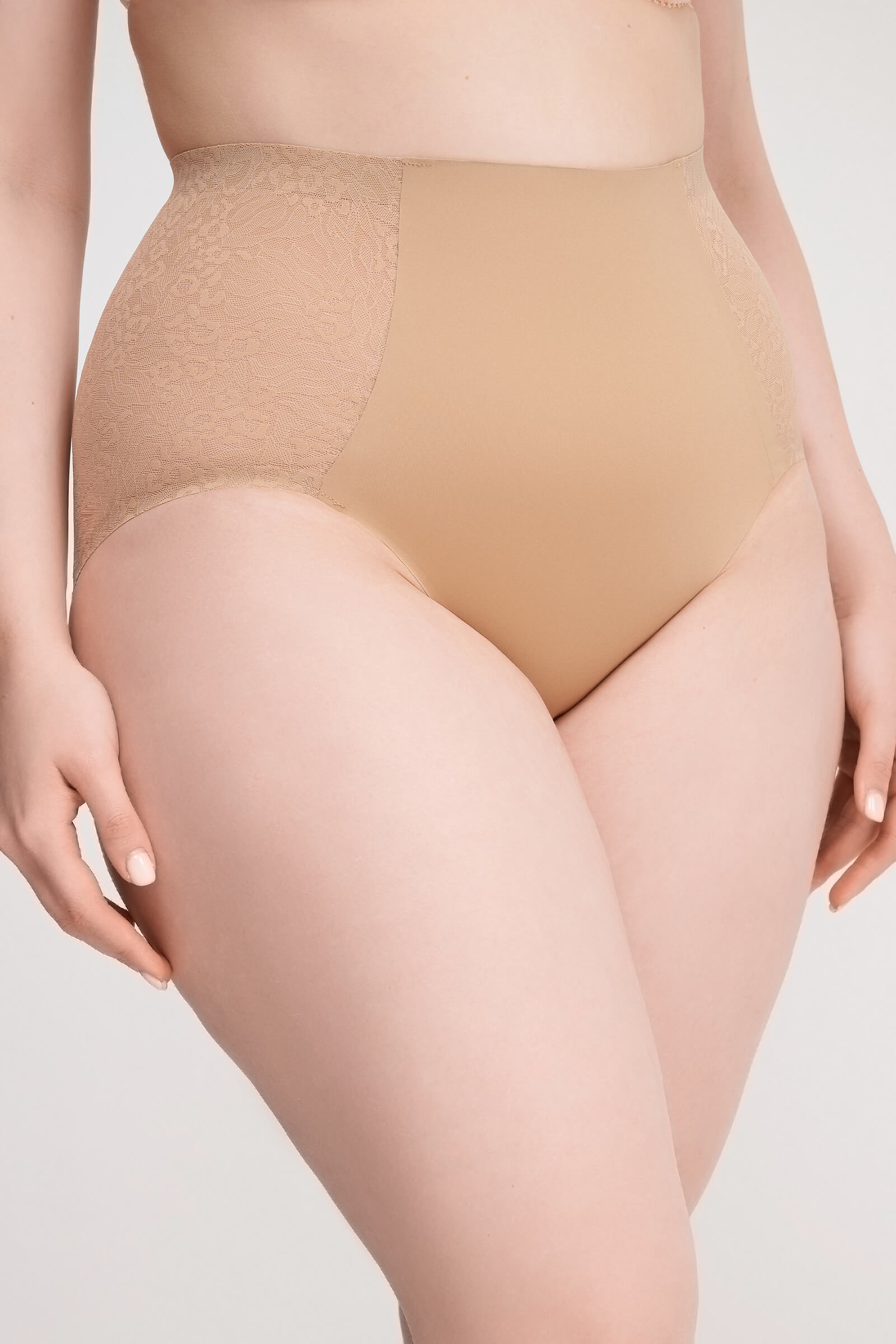 Кружевные трусы хипстеры с корректирующим эффектом Бренд 