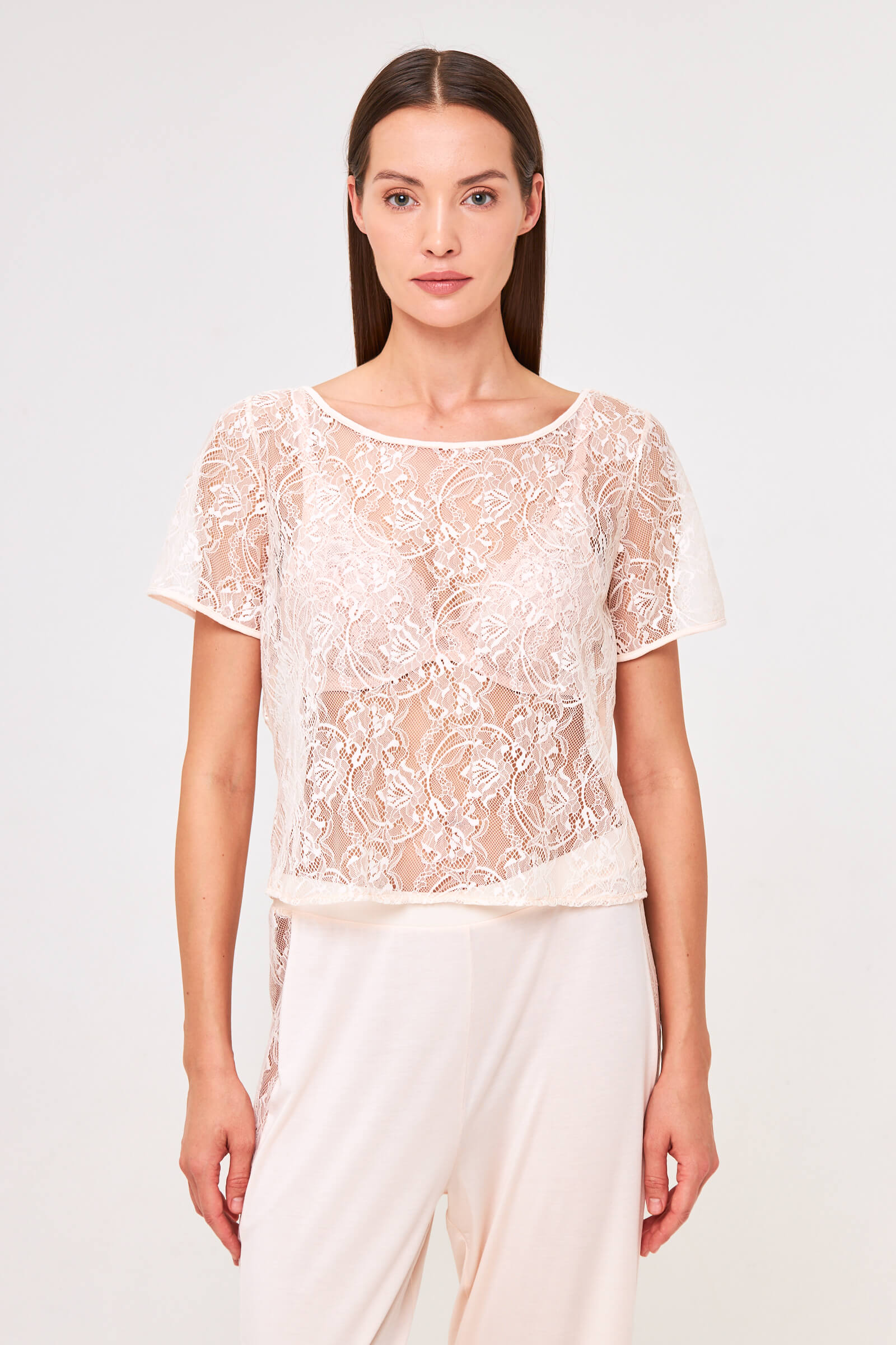 Кружевная пижамная блузка с вырезом-лодочкой Бренд 