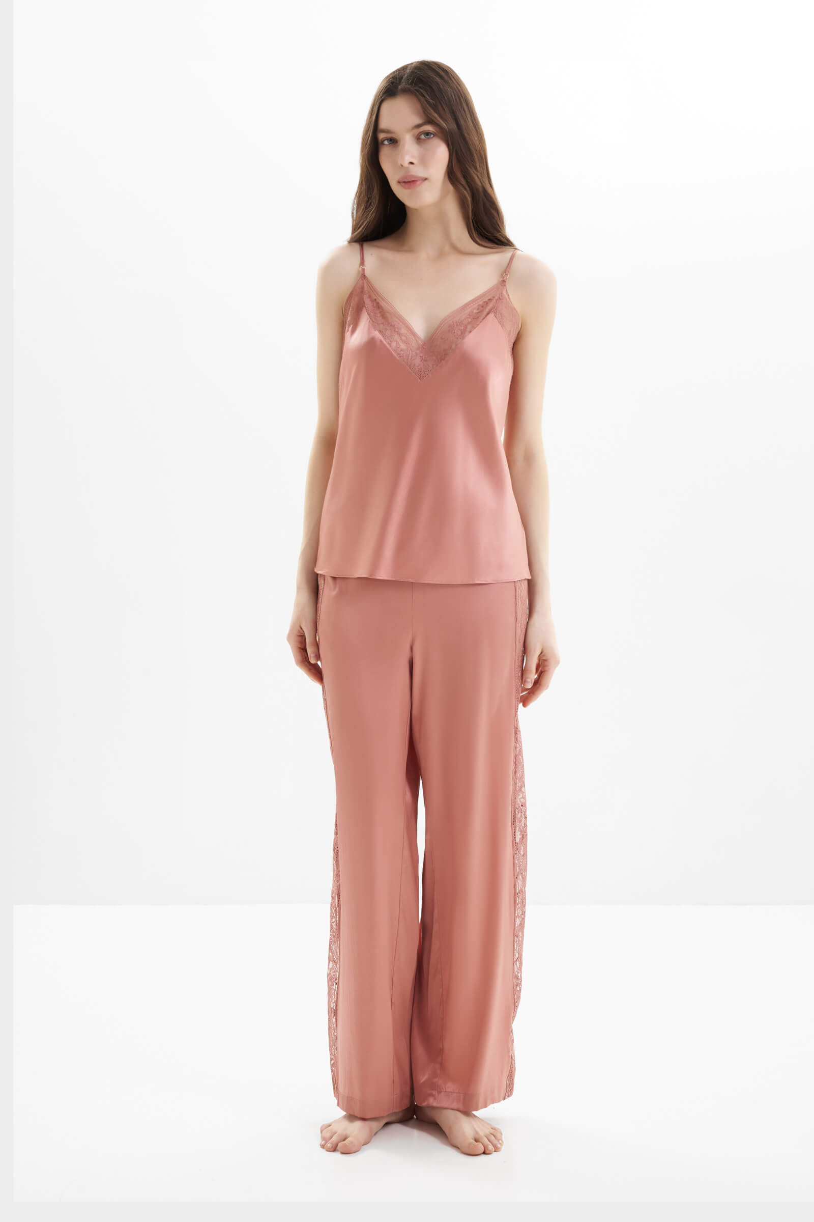 Шелковый топ с V-образным вырезом Бренд  Изображение 4