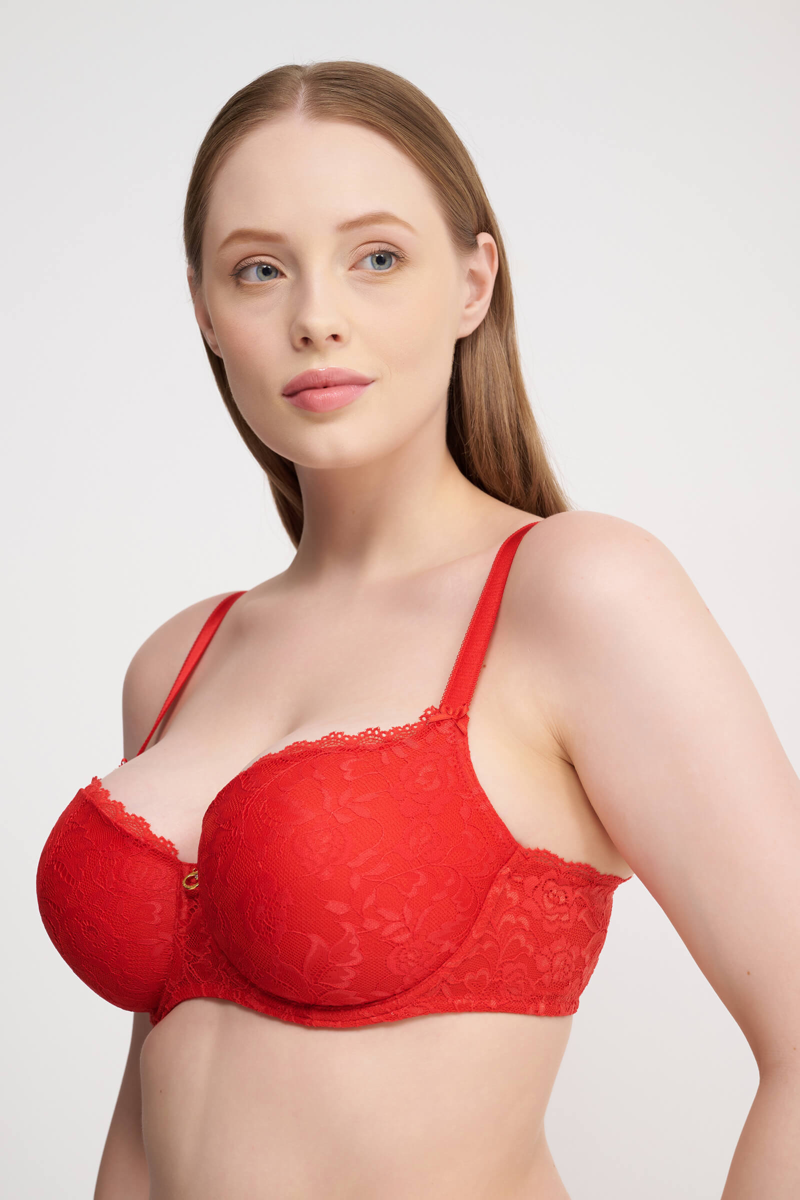 Кружевной бюстгальтер балконет с плотными чашками Бренд 