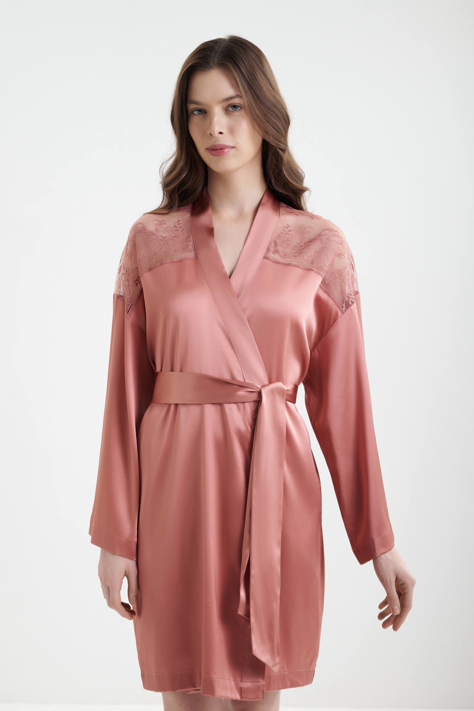 Шелковый халат с кружевом Бренд  Изображение 4