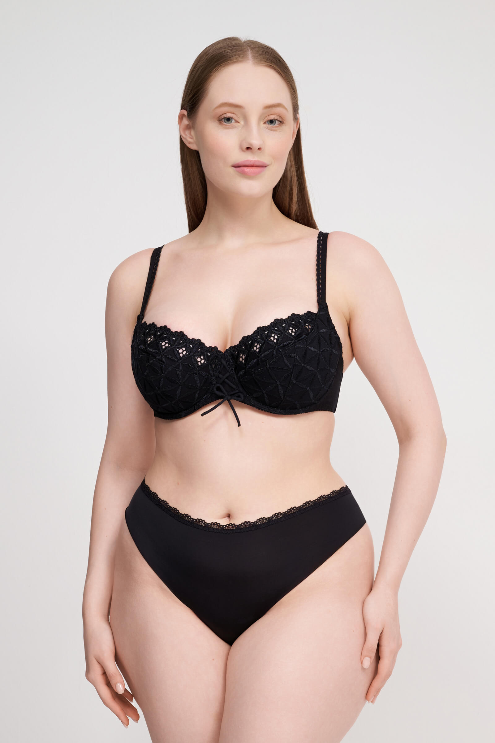 Бюстгальтер балконет с графичным узором Бренд  Изображение 4