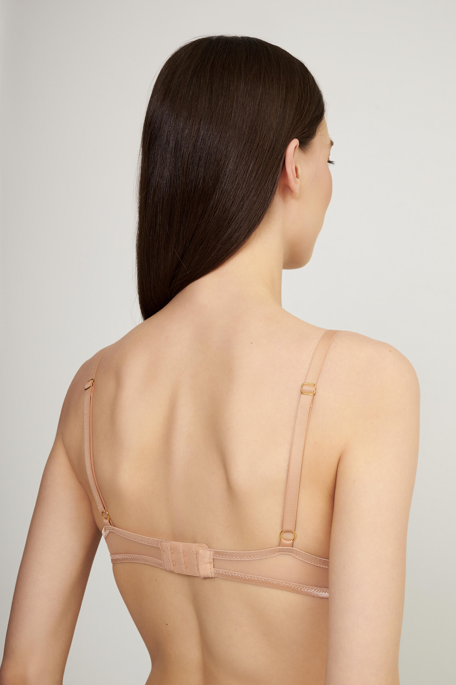 Бюстгальтер с мягкими чашками и вышивкой Бренд  Изображение 3