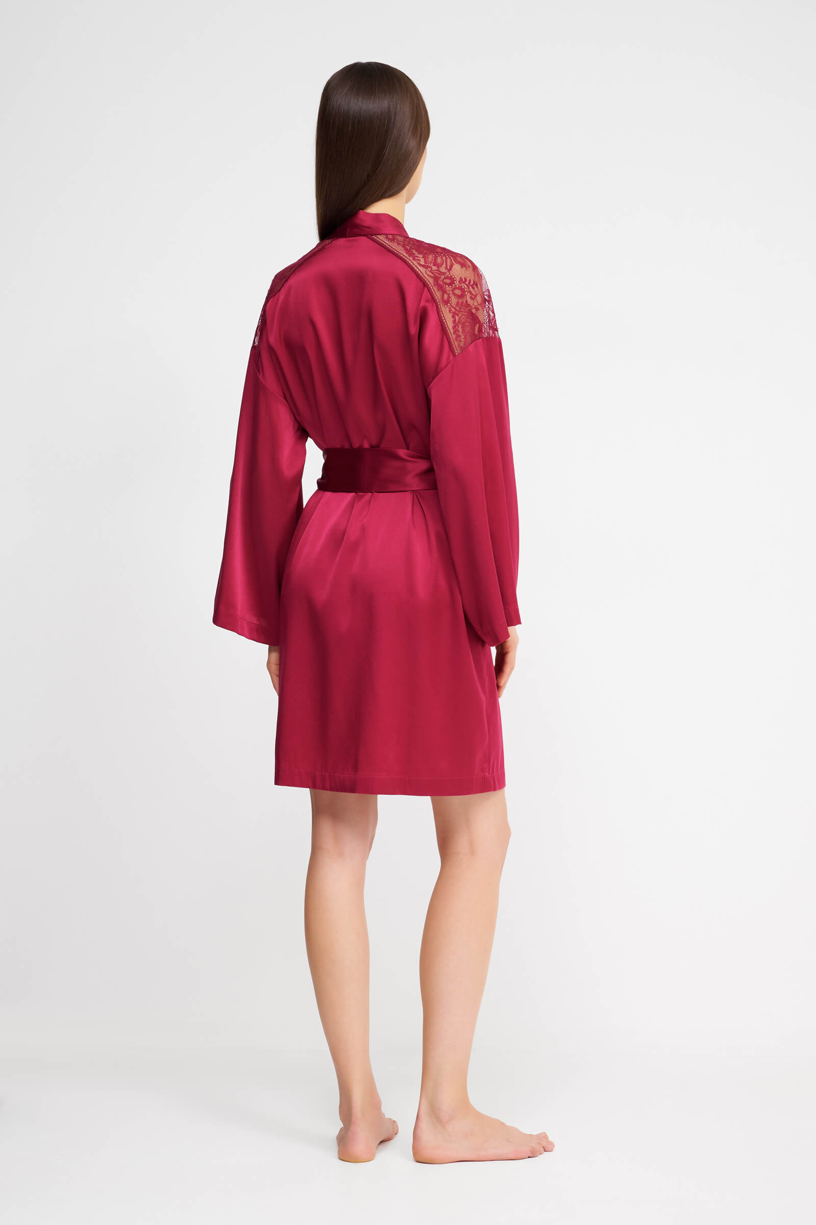 Шелковый халат с кружевом Бренд  Изображение 3