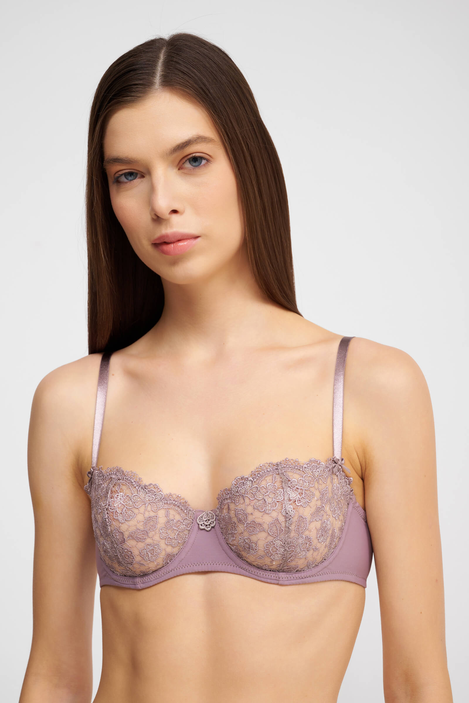 Бюстгальтер балконет на косточках Бренд 