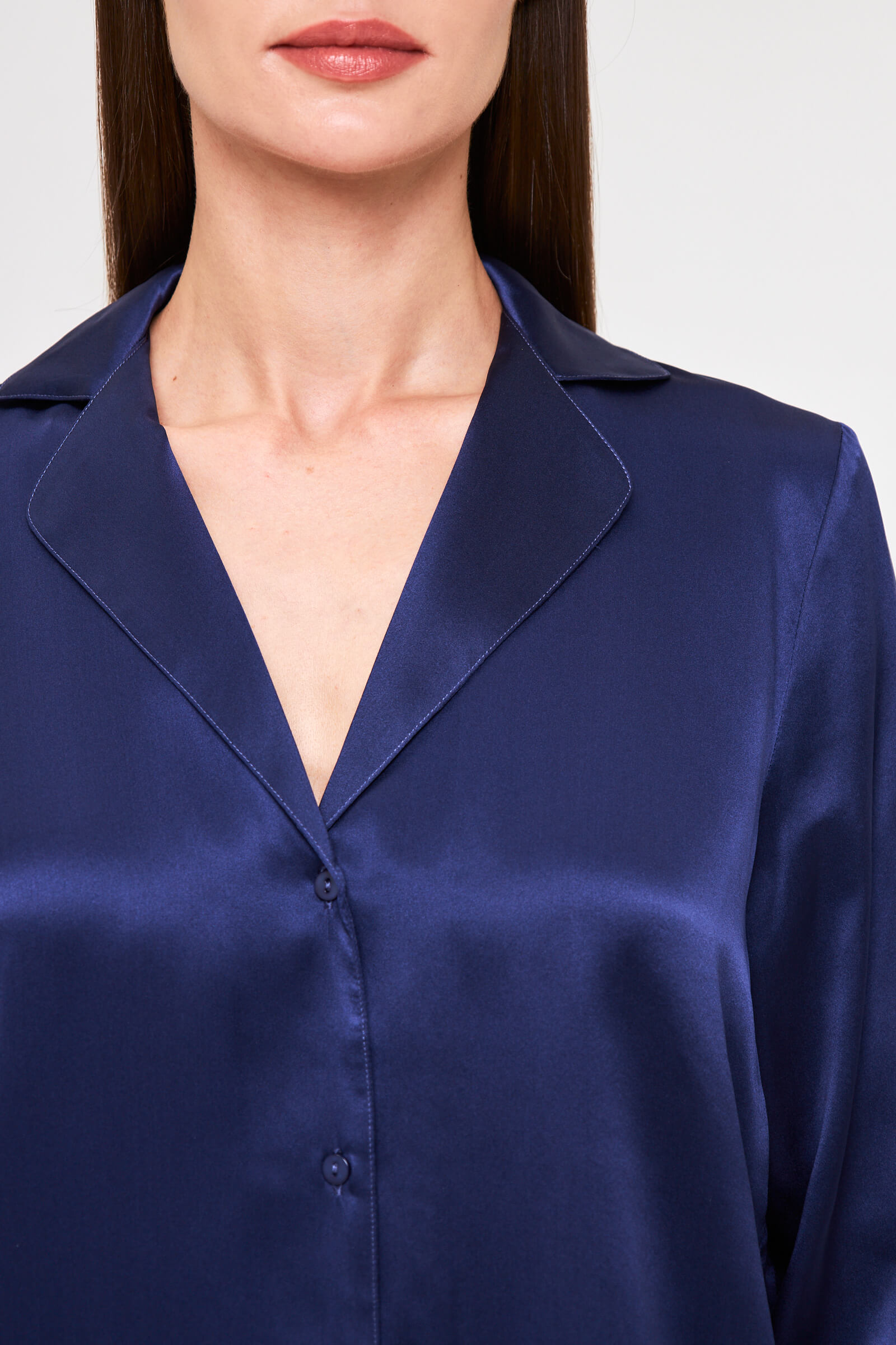 Шелковая пижамная рубашка с английским воротником Бренд  Изображение 5