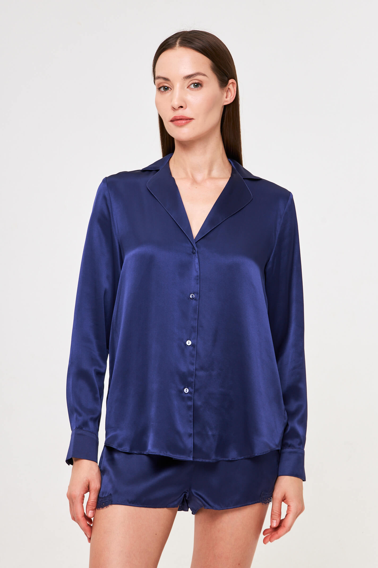 Шелковая пижамная рубашка с английским воротником Бренд 