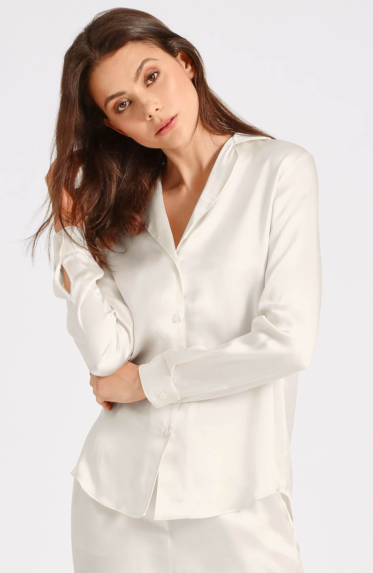 Шелковая пижамная рубашка с английским воротником Бренд 