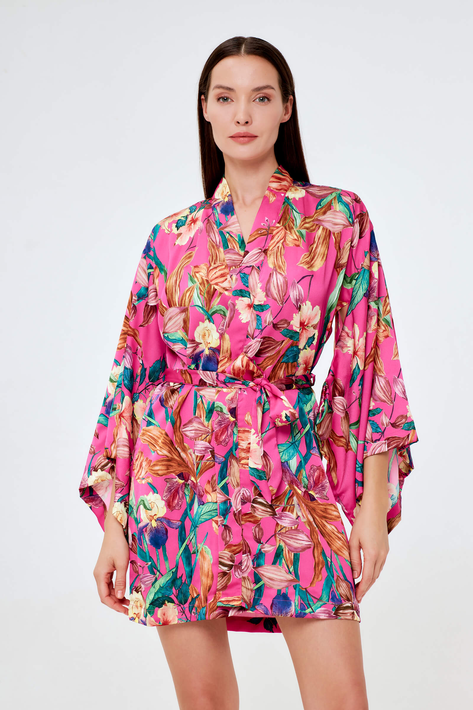 Короткий халат с поясом Бренд  Изображение 6