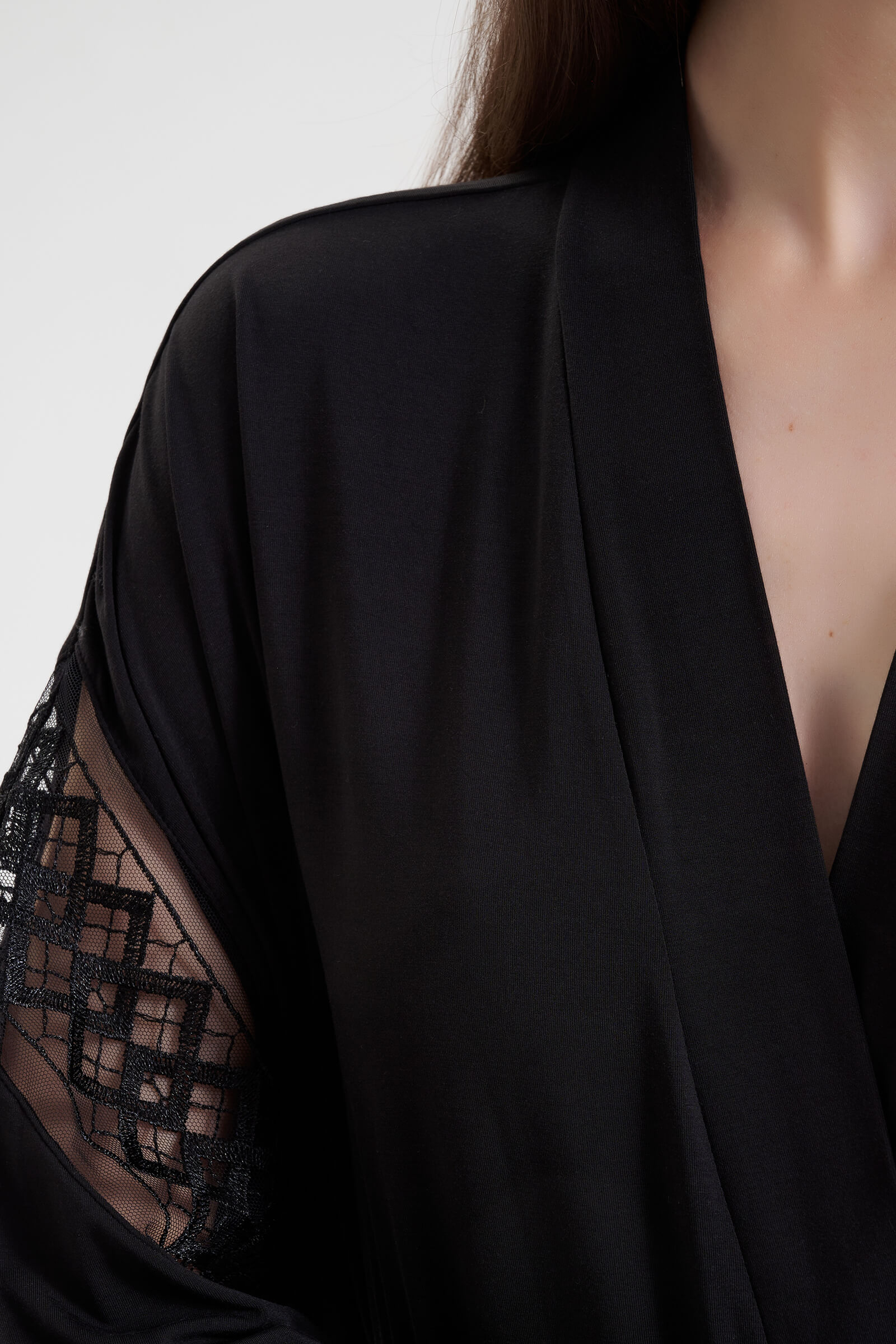 Халат из модала с декоративными вставками Бренд  Изображение 5